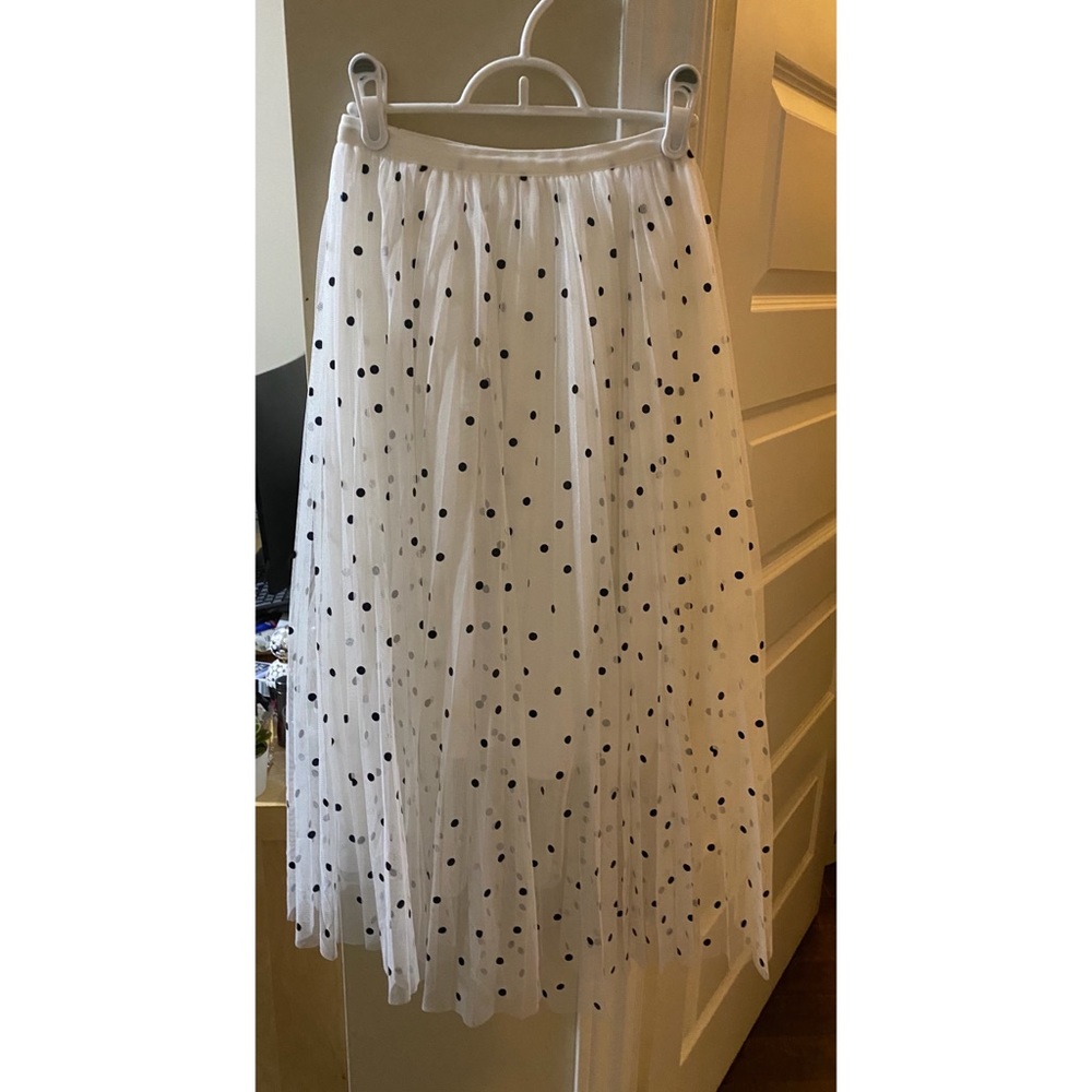 Multi-layer yarn skirt